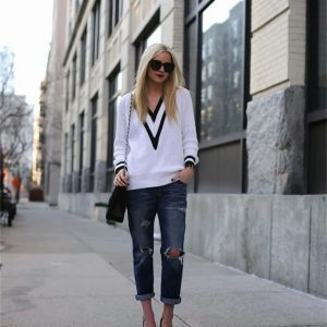 V neck Sweater Outfits for Women07