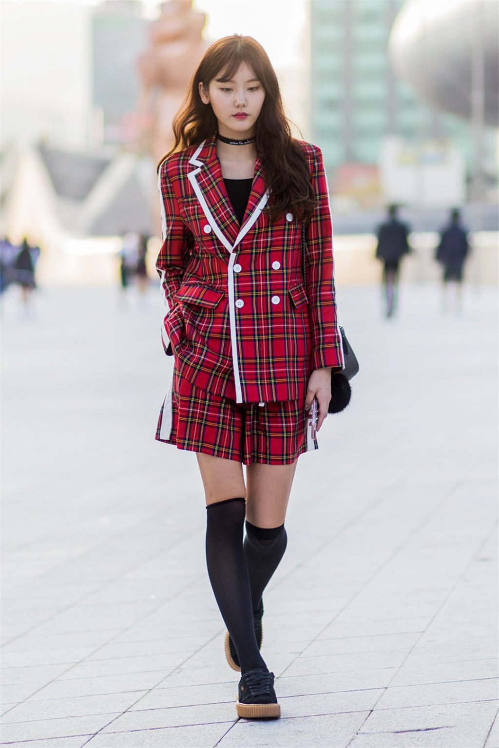 How to Wear Knee High Socks – 17 Cute Outfit Ideas - Her Style Code