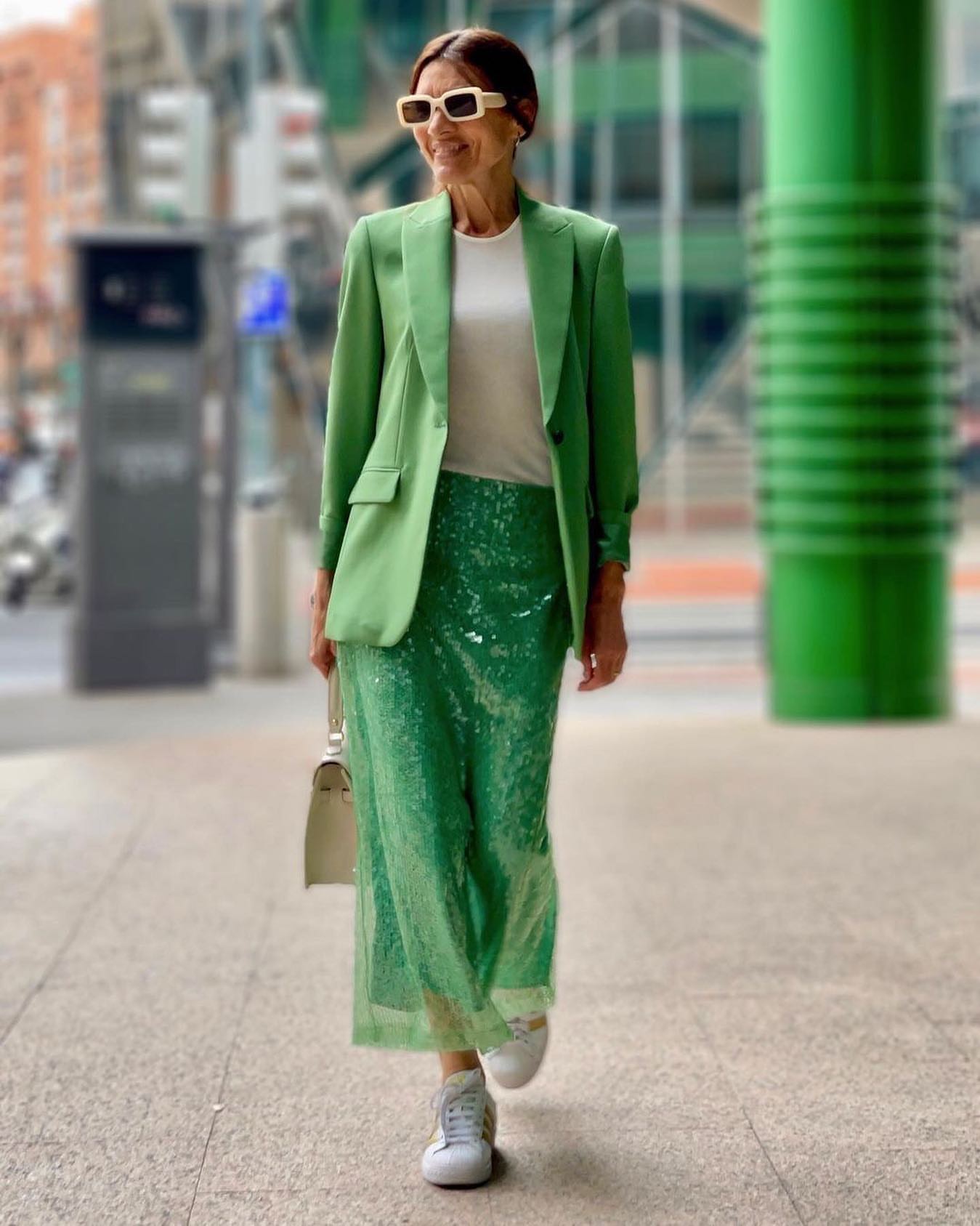 Outfits for Women Over 50 21
