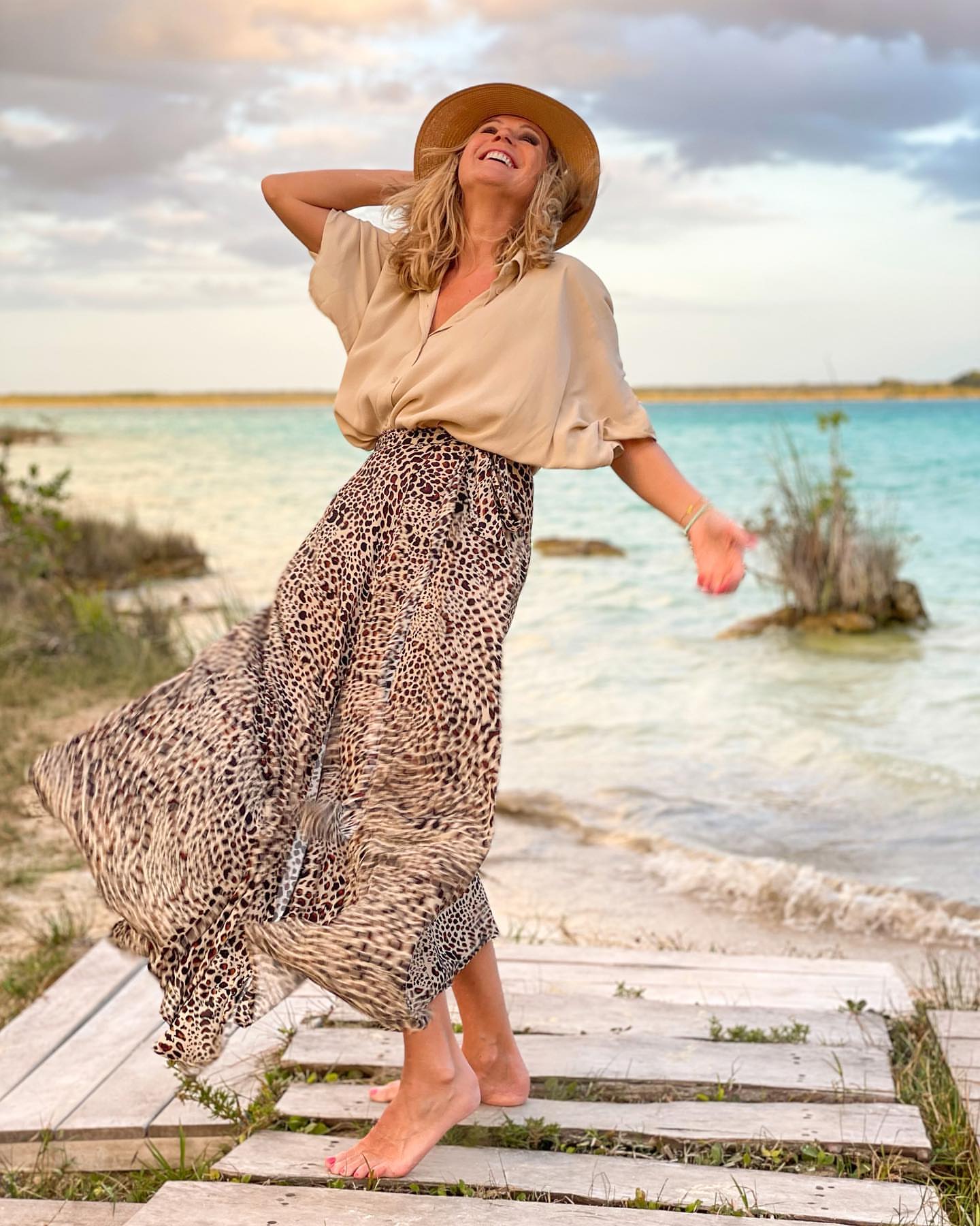 Outfits for Women Over 50 30