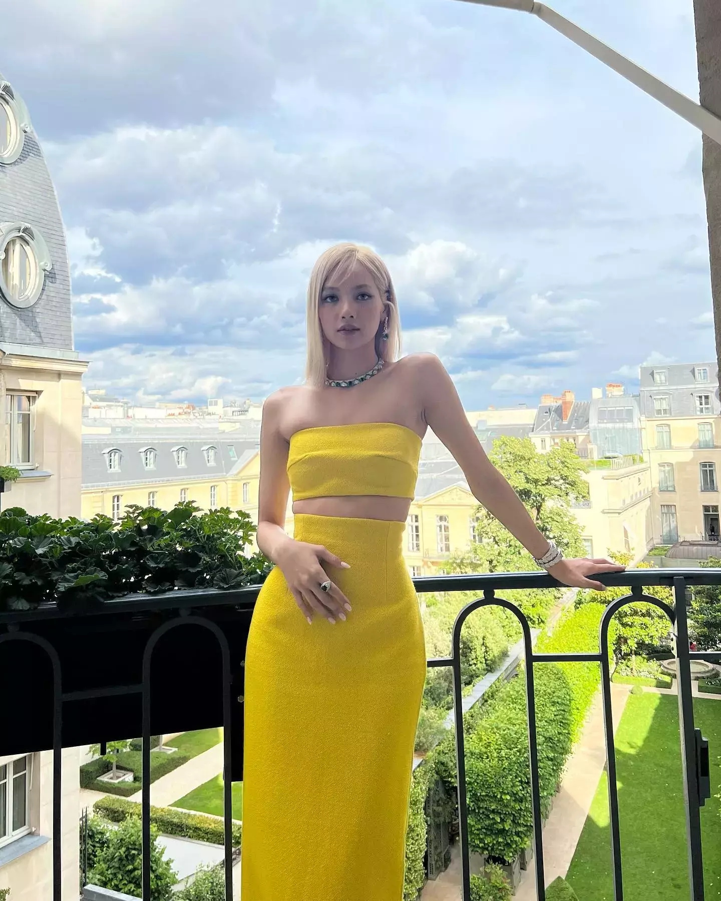 Blackpinks Lisa Outfit Ideas