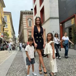 Chrissy Teigen's Chic Street Style