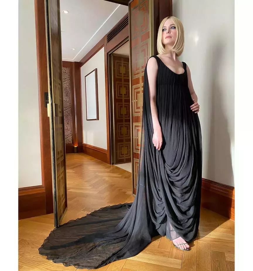 Elle Fanning Dazzles at Cartier Event in Alexander McQueen 4