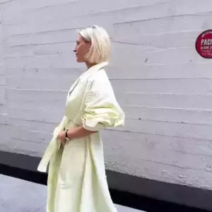 Morgan Stewart Trench coat + Jeans + Flat