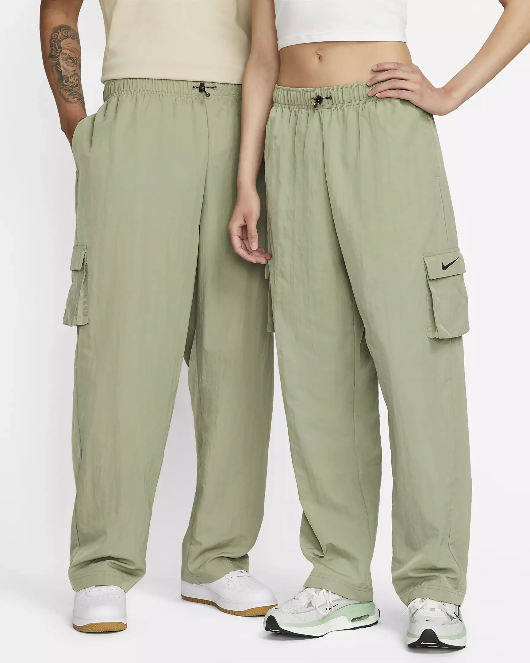 Nike High Rise Woven Cargo Pants