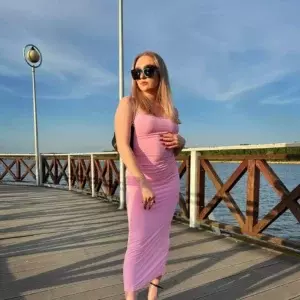 Pink Outfit Ideas For Women