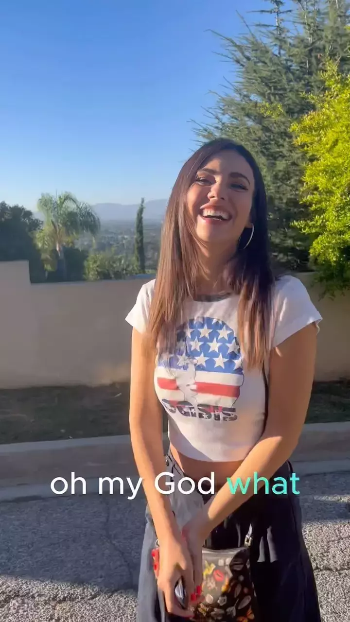 Victoria Justice Outfit