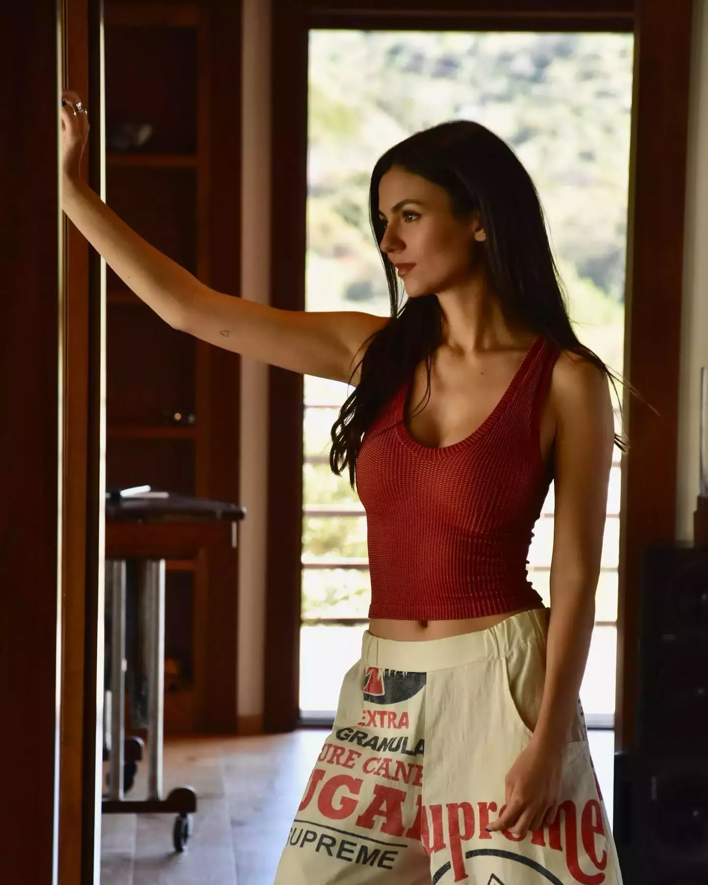 Victoria Justice Outfit