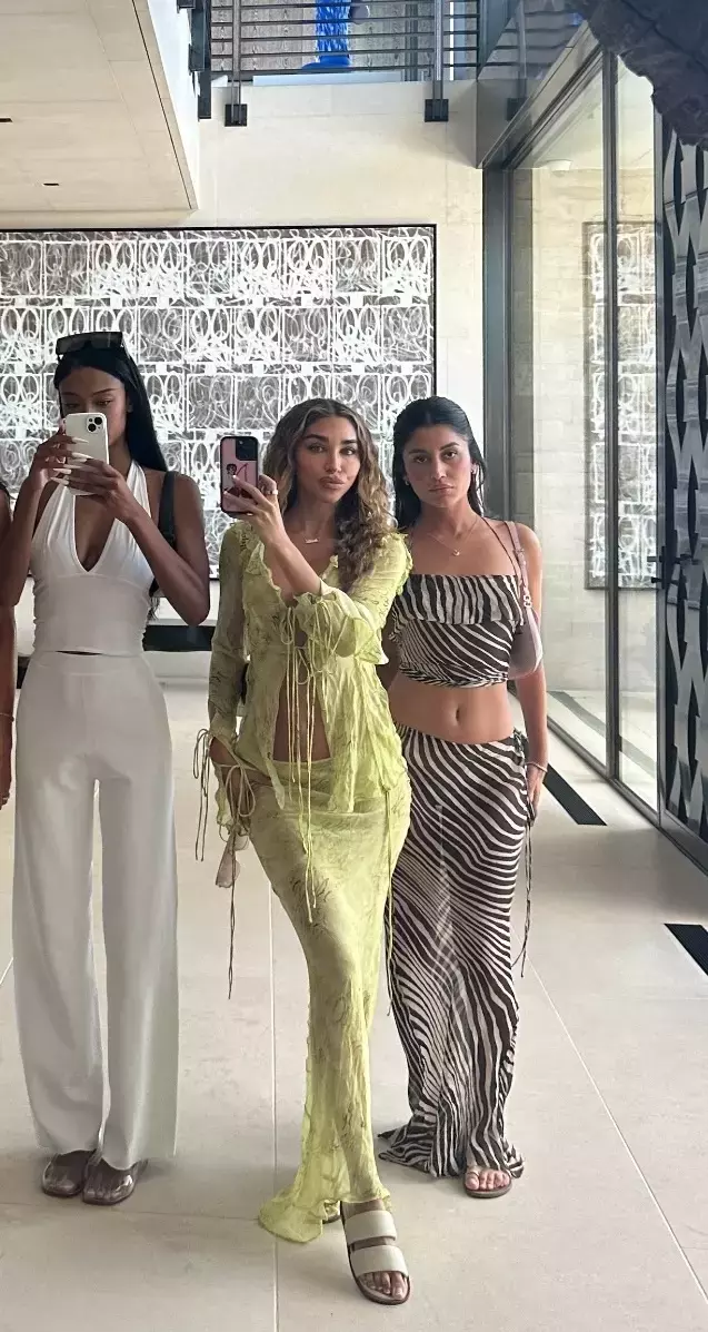 Chantel Jeffries Must Steal Look