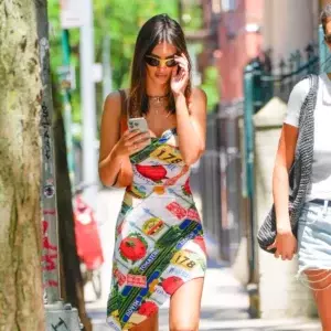 Emily Ratajkowskis Bold Street Style