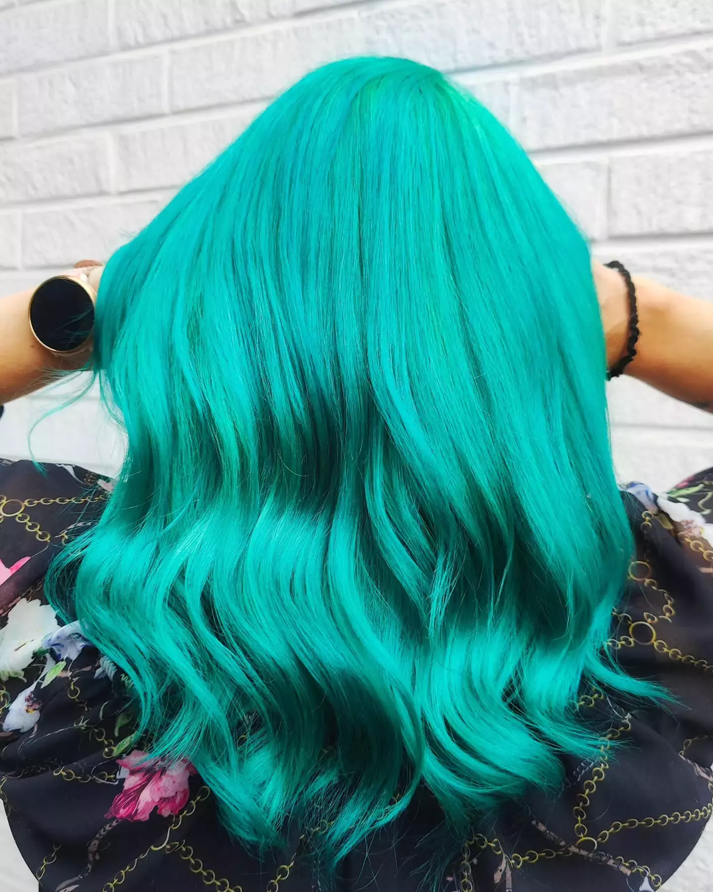 Emerald Glow Bob