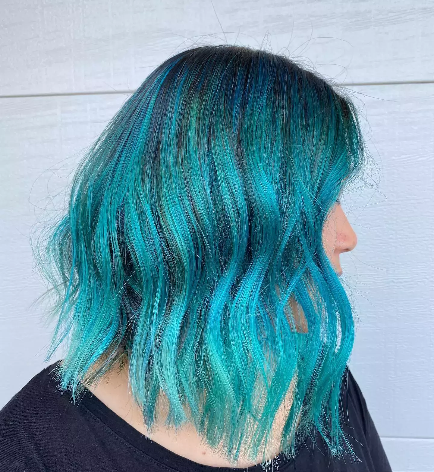 Vibrant Aqua Bob