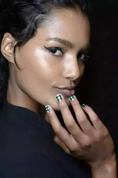 5 Must-Try Nail Trends for Spring