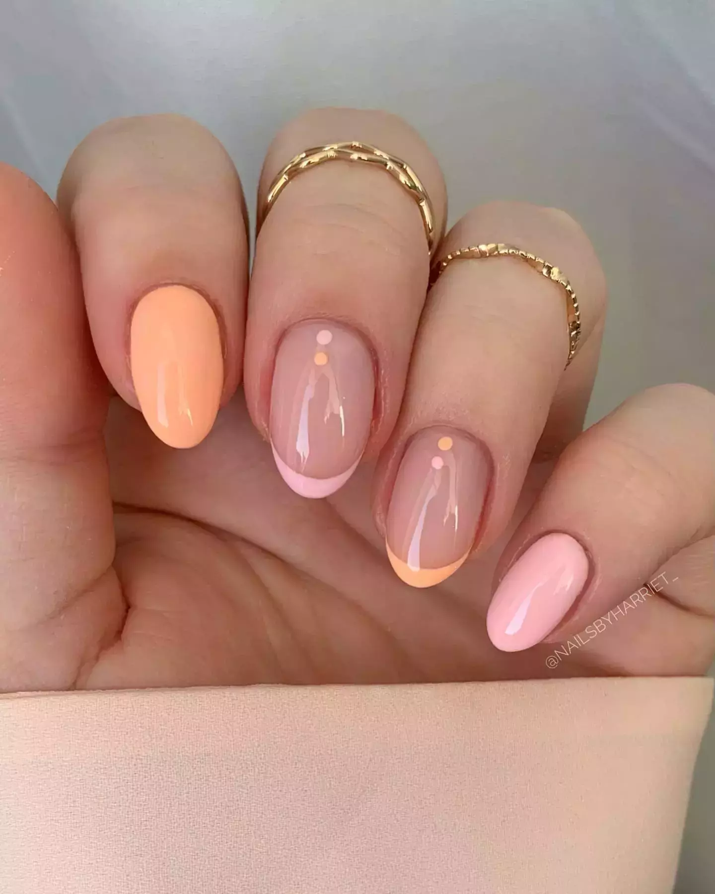 French Manicures: A Classic Nail Art Trend Worth Revisiting French Manicures: A Classic Nail Art Trend Worth Revisiting