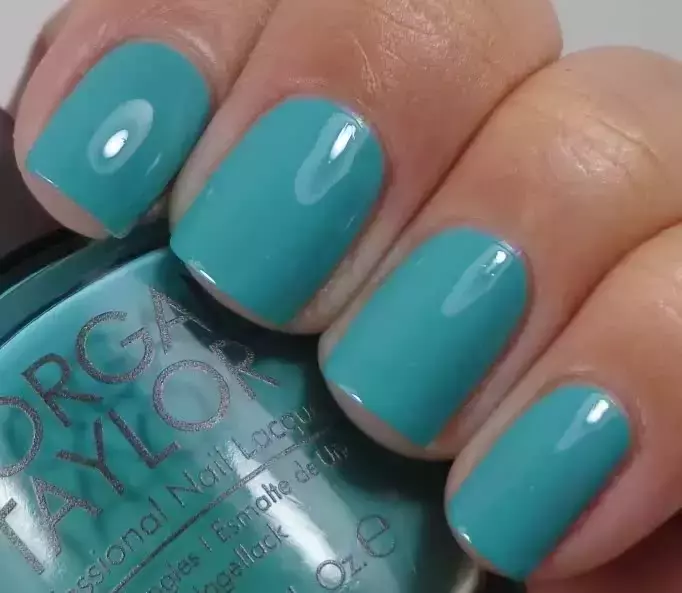 4 Tropical Nail Colors for Summer 4 Tropical Nail Colors for Summer