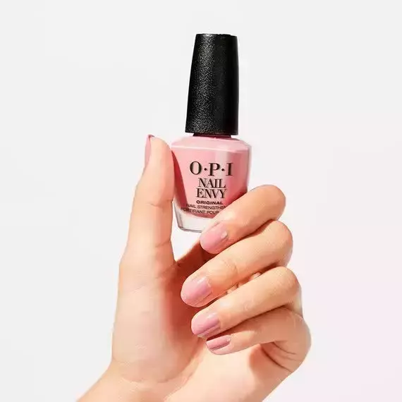 4 Tropical Nail Colors for Summer 4 Tropical Nail Colors for Summer