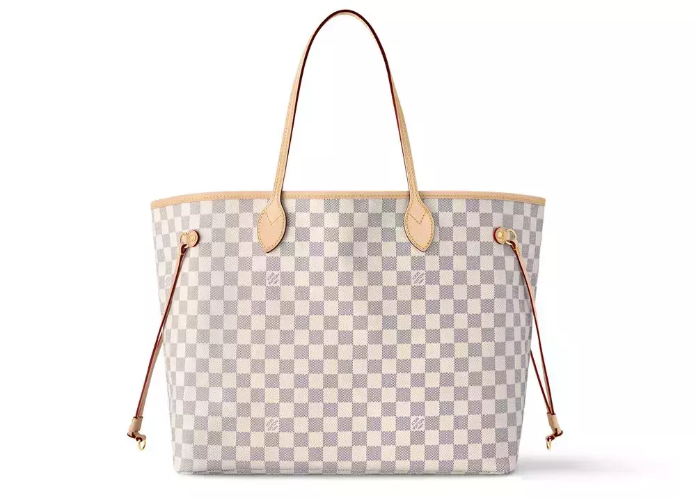 7 Reasons Why Fashionista Must Own a Louis Vuitton Neverfull Tote 7 Reasons Why Fashionista Must Own a Louis Vuitton Neverfull Tote